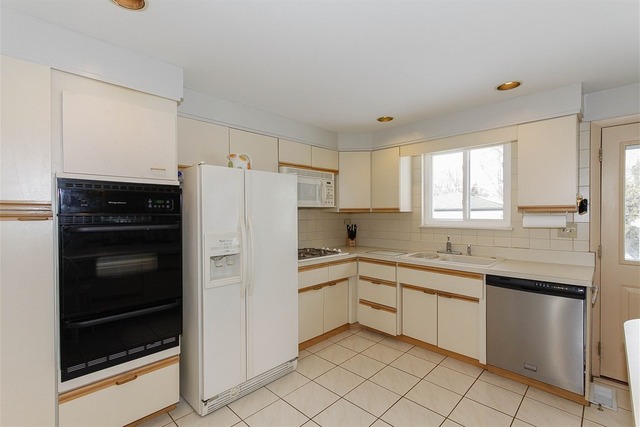 1922 E Yuma Ln, Mount Prospect, IL 60056 photo 7