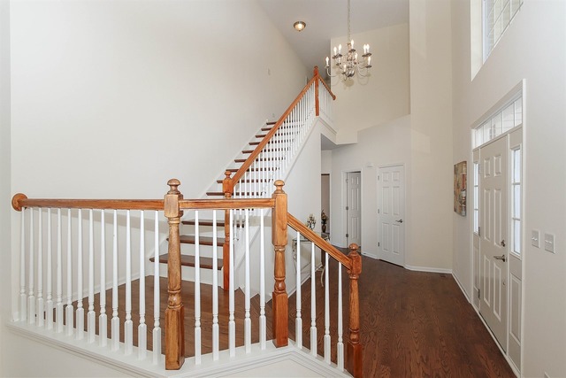 216 Primrose Ln, Bartlett, IL 60103 photo 9