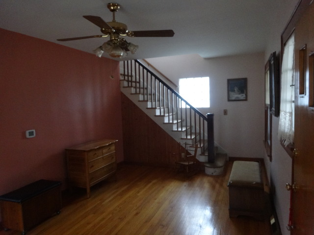 5916 W Maple Ave, Berkeley, IL 60163 photo 4