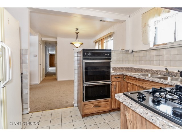 16435 St Louis Ave, Markham, IL 60428 photo 3