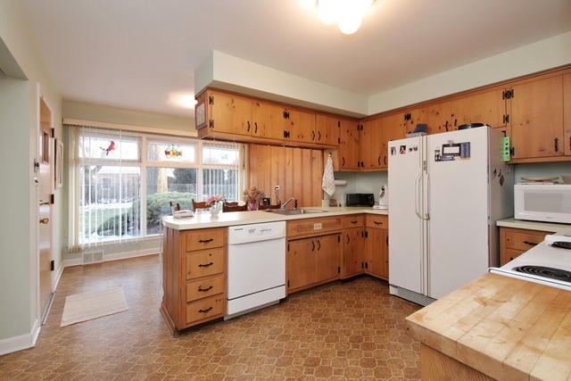 1021 Hunter Rd, Glenview, IL 60025 photo 7