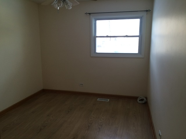 535 Amherst Ln, Hoffman Estates, IL 60169 photo 11