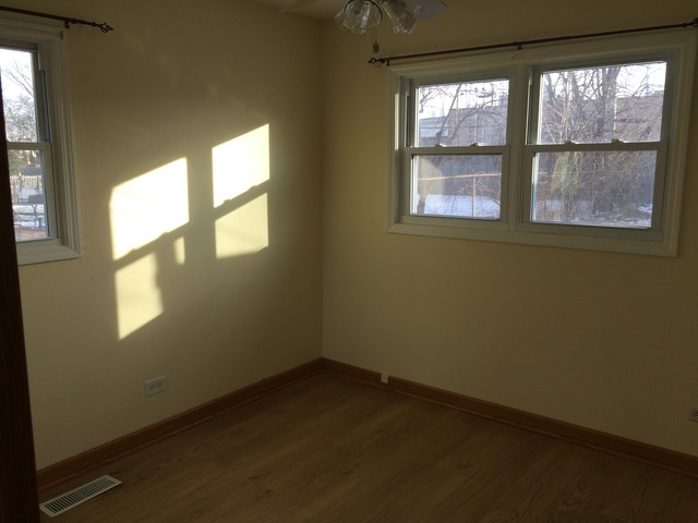 535 Amherst Ln, Hoffman Estates, IL 60169 photo 9