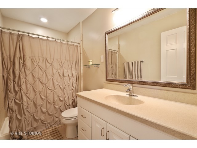 2528 Yarrow Ln, Rolling Meadows, IL 60008 photo 11