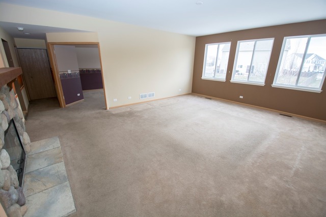3633 Bailey St, Plano, IL 60545 photo 8