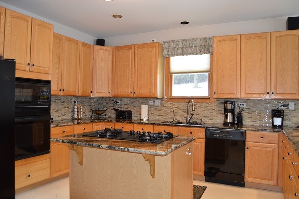 11923 Devonshire Rd, Algonquin, IL 60102 photo 2