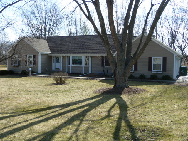 39 W465 Capulet Cir, Elgin, IL 60124 photo 1