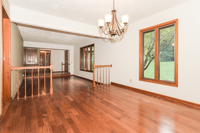 655 Oakview Dr, Algonquin, IL 60102 photo 6
