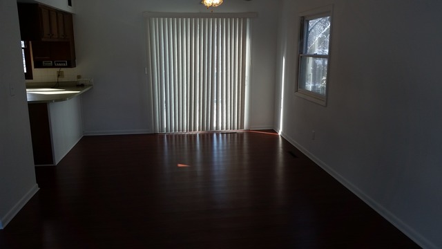 106 Wolf St, Walnut, IL 61376 photo 3