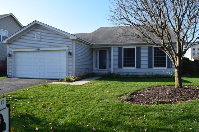 1921 Steward Ln, Plainfield, IL 60586 photo 1