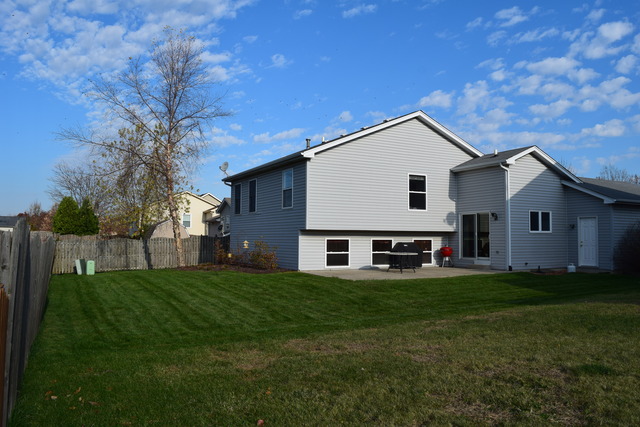 1921 Steward Ln, Plainfield, IL 60586 photo 4