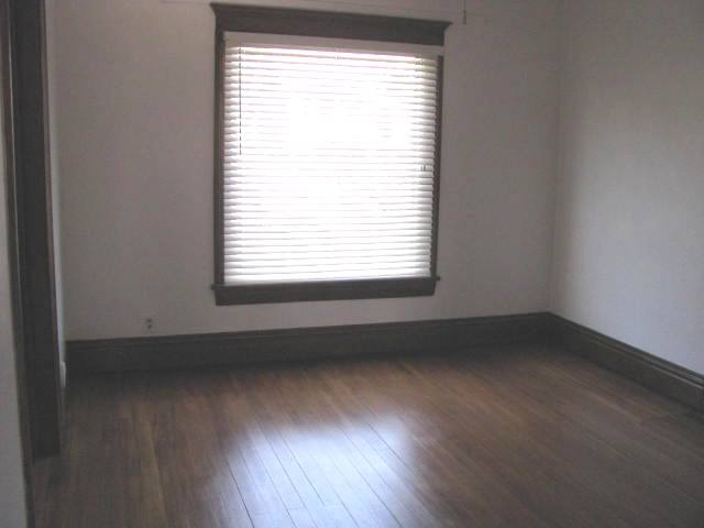 776 High St, Aurora, IL 60505 photo 2