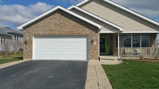 289 Mallards Cv, Beecher, IL 60401 photo 2