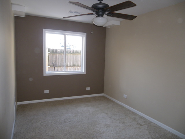 1415 E Walnut Ave, Des Plaines, IL 60016 photo 11