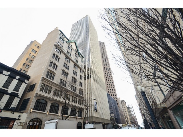 100 E Walton St #37A, Chicago, IL 60611 photo 1