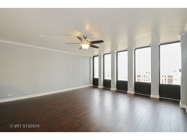 100 E Walton St #37A, Chicago, IL 60611 photo 2