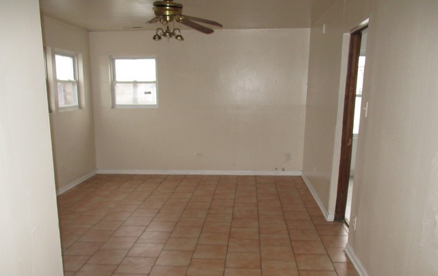 89 E 150th St, Harvey, IL 60426 photo 8