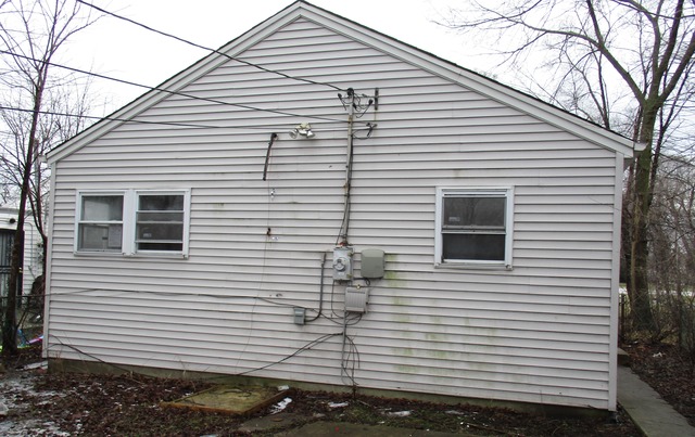 89 E 150th St, Harvey, IL 60426 photo 2