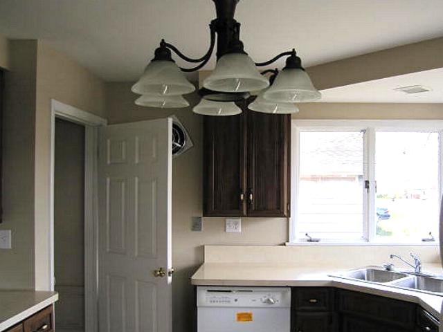 1209 State St, Ottawa, IL 61350 photo 2