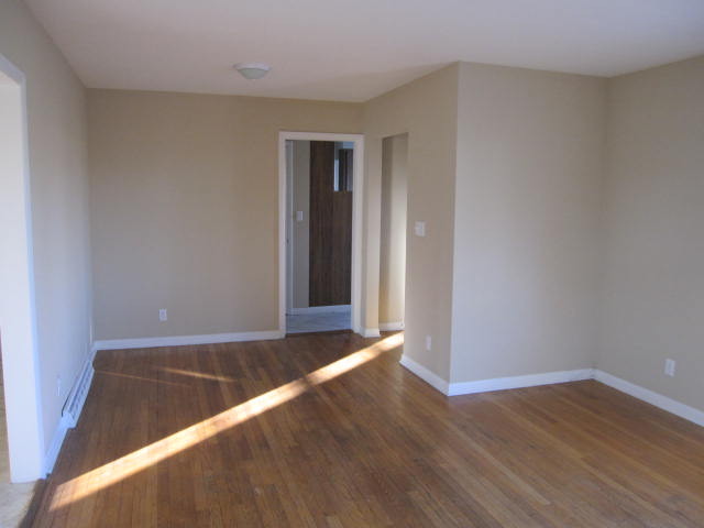1209 State St, Ottawa, IL 61350 photo 5