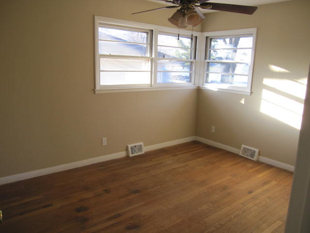 1209 State St, Ottawa, IL 61350 photo 7