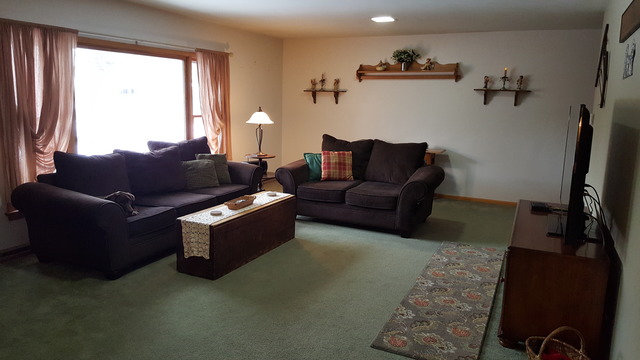 485 N Commonwealth Ave, Elgin, IL 60123 photo 6