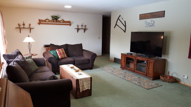 485 N Commonwealth Ave, Elgin, IL 60123 photo 5