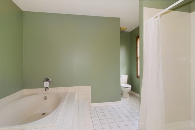211 Buckingham Dr, Bartlett, IL 60103 photo 5