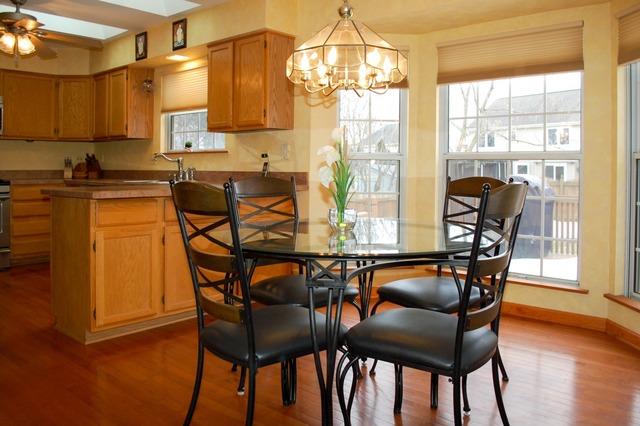 553 Eastwick Ln, Bartlett, IL 60103 photo 6