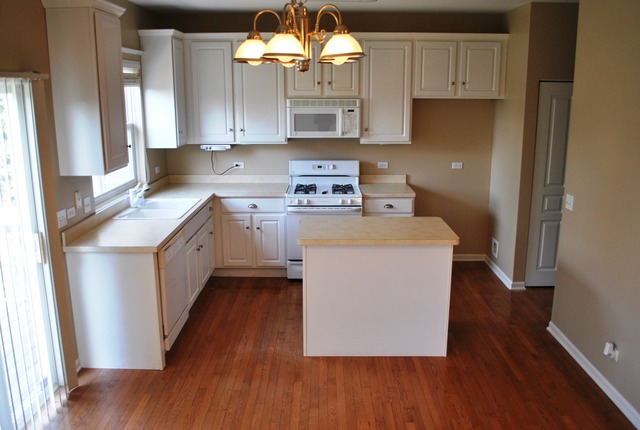 2702 Bay View Cir, Algonquin, IL 60102 photo 3
