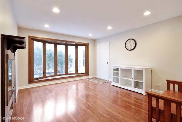640 Frederick Ln, Hoffman Estates, IL 60169 photo 9