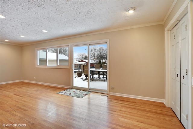 640 Frederick Ln, Hoffman Estates, IL 60169 photo 6