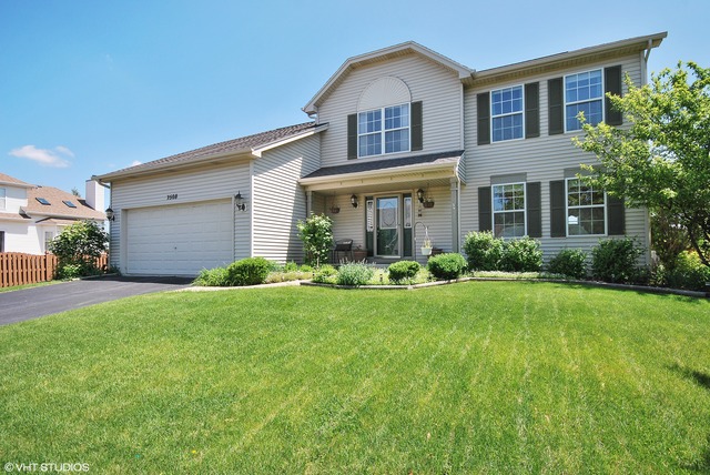2508 Crestview Dr, Aurora, IL 60502 photo 1