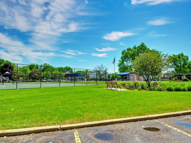 1525 Sander Ct #111, Wheeling, IL 60090 photo 16