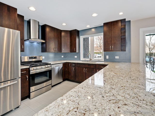 1525 Sander Ct #111, Wheeling, IL 60090 photo 3