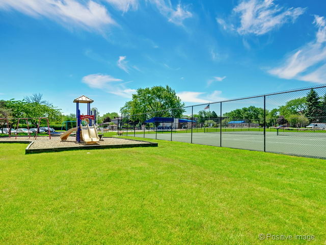 1525 Sander Ct #111, Wheeling, IL 60090 photo 17