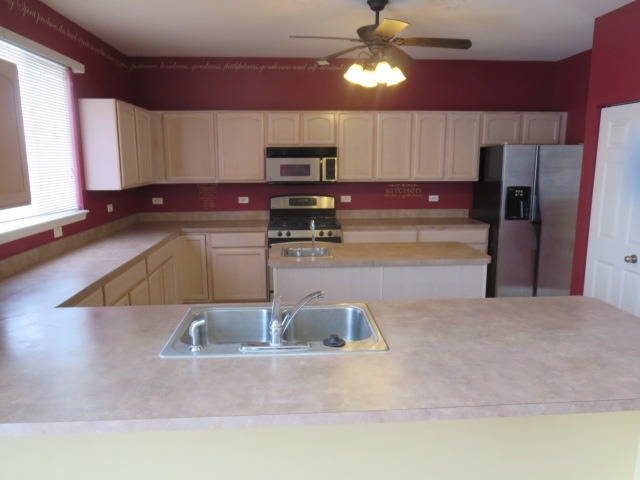 6205 Longford Dr, Mchenry, IL 60050 photo 3