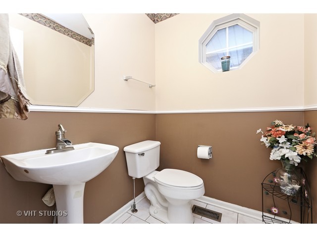 28620 Wagon Trail Rd, Mchenry, IL 60051 photo 13