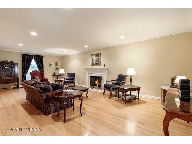 1519 Sequoia Trl, Glenview, IL 60025 photo 4