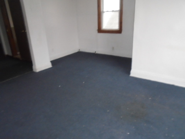 9045 S Colfax Ave, Chicago, IL 60617 photo 8