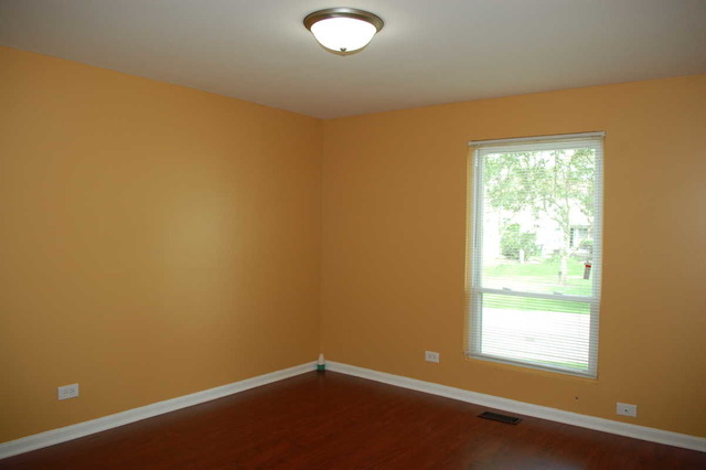1875 Grantham Pl, Hoffman Estates, IL 60169 photo 6