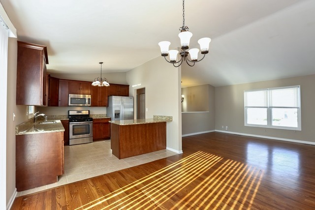 4515 Spruce Ln, Mchenry, IL 60050 photo 5