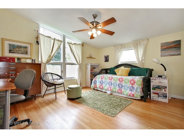 3203 Hill Ln, Wilmette, IL 60091 photo 12