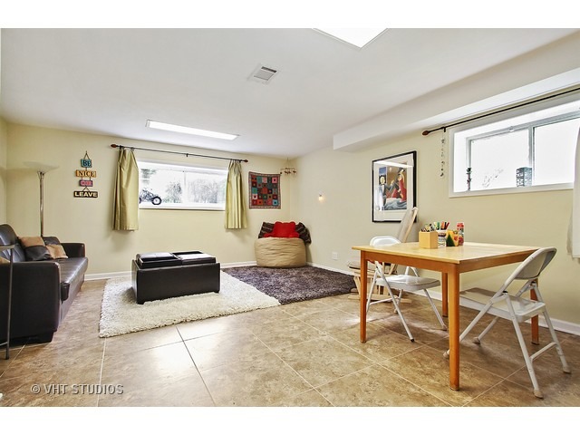 3203 Hill Ln, Wilmette, IL 60091 photo 16