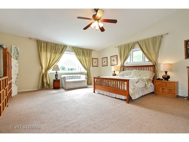 3203 Hill Ln, Wilmette, IL 60091 photo 10