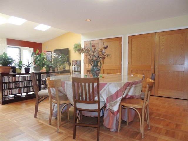 3203 Hill Ln, Wilmette, IL 60091 photo 8