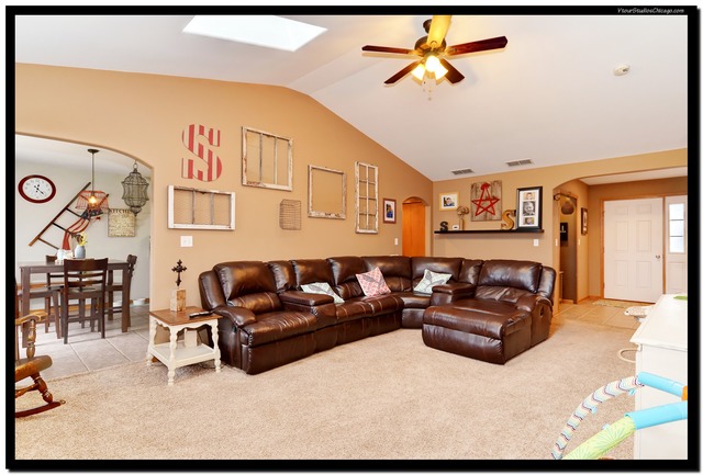 816 Blackhawk Dr, Braidwood, IL 60408 photo 3