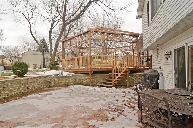 4285 Eisenhower Cir, Hoffman Estates, IL 60192 photo 19