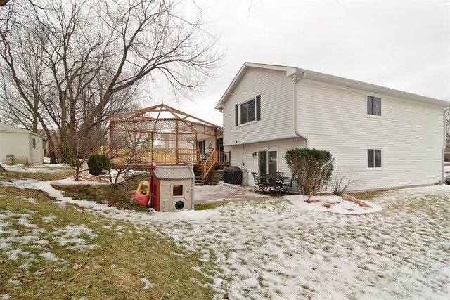 4285 Eisenhower Cir, Hoffman Estates, IL 60192 photo 20