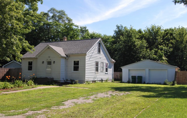 487 N School St, Braidwood, IL 60408 photo 2